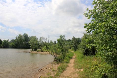 Hiking Trail by Lake at Alum Creek State Park State Park, Ohio image ...