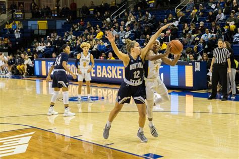 King scores 1000th point in Marquette’s blowout over Montana State ...