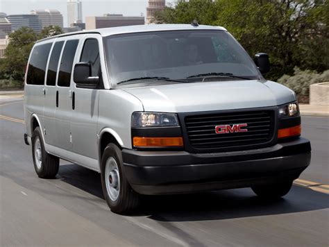 2018 GMC Savana Passenger Van Review - GMC Commercial Fleet Dealer ...