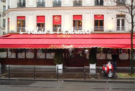 THE BEST ENTRECOTE RESTAURANT IN PARIS - The Rebel Dandy