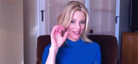 Elizabeth Banks GIF - Elizabeth Banks - Discover & Share GIFs