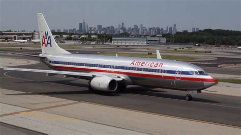 American Airlines rebranding – 2013 - Logoblink.com