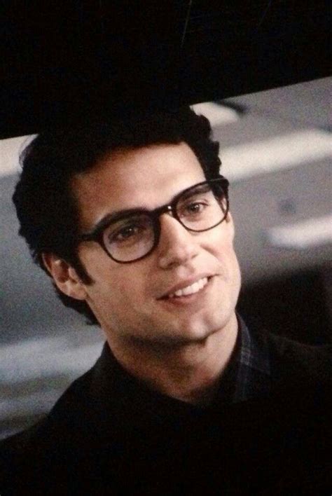 Clark Kent... Those glasses and that smile... Yummy. I can not look ...