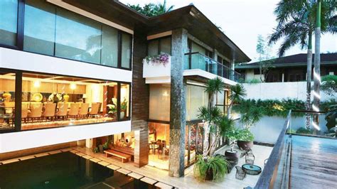 Manny and Jinkee Pacquiao’s Modern Tropical House in Forbes Park