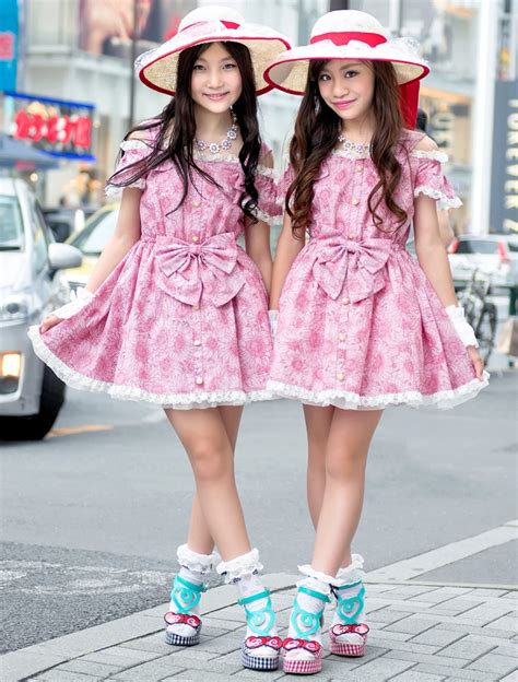 Japanese Fashion Is Sometimes Strange And Provocative (25 pics)