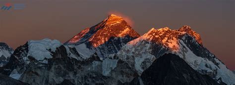 Chinese Surveyors Reach Summit Of Mount Everest To Remeasure Its Height ...