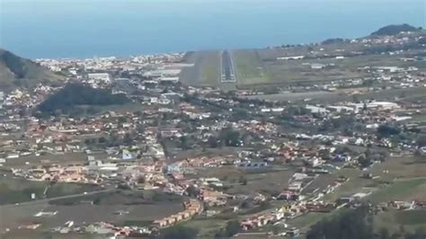 COCKPIT VIEW OF APPROACH AND LANDING AT TENERIFE NORTH LOS RODEOS ...