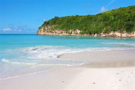 Dickenson Bay Holidays 2020/2021 - Antigua | Mercury Holidays