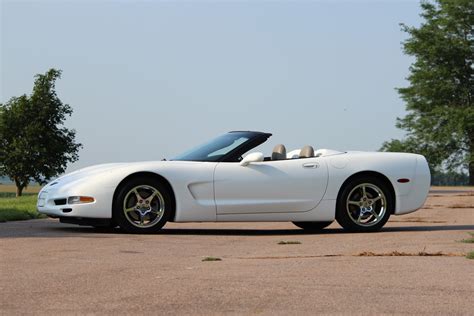 2004 Corvette convertible 13,400 actual miles-SOLD | Larry's Auto