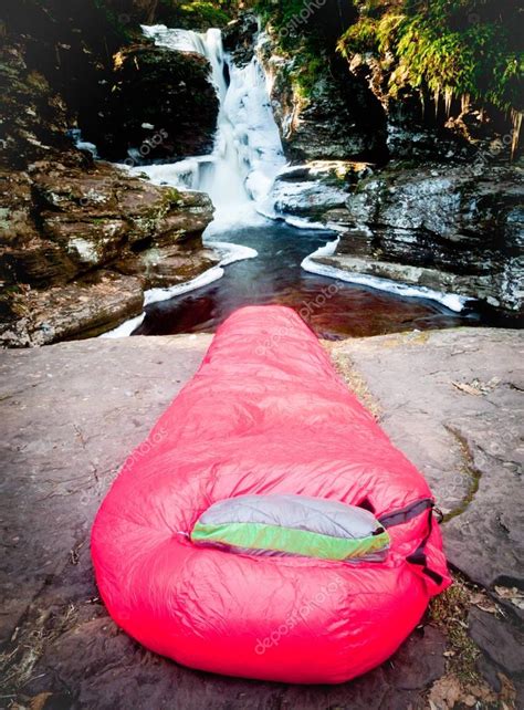 Winter Waterfall Camping — Stock Photo © Enigmangels #144909745