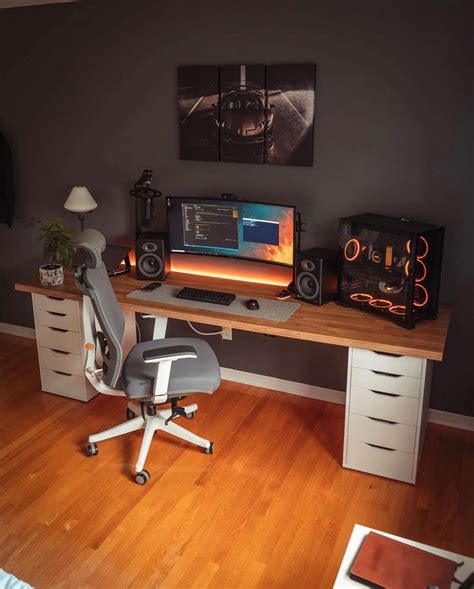 𝐉𝐮𝐬𝐭𝐢𝐧 x Desk Inspo on Instagram: “Desk setup by: @andresvidoza⁣⁣⁣⁣⁣ 📖 ...