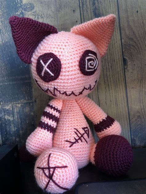 Pin by Noir Dark on Cute evil | Creepy stuffed animals, Fun crochet projects, Stuffed animal ...