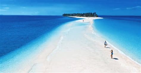 10 Most Beautiful Sandbars in the Philippines | Tourist Spots Finder