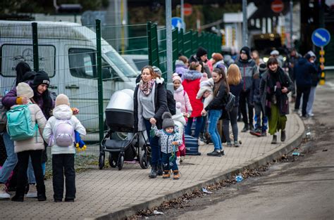 Nearly Half of Ukraine's 2 Million Refugees Are Children, U.N. Says - Newsweek