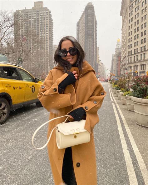 NYC Winter Outfit Inspirations You Need in 2023 - The Ultimate Guide