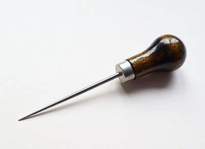 A Useful Guide to Different Types of Bookbinding Awls