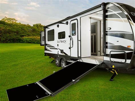 Ultra Lightweight Toy Hauler Travel Trailers - Home Alqu