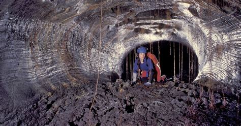 Strange Lifeforms Are Alive in Volcanic Lava Caves in Hawaii » TwistedSifter