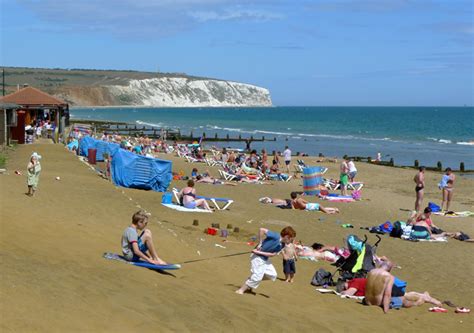 Sandown Beach - Isle of Wight | UK Beach Guide