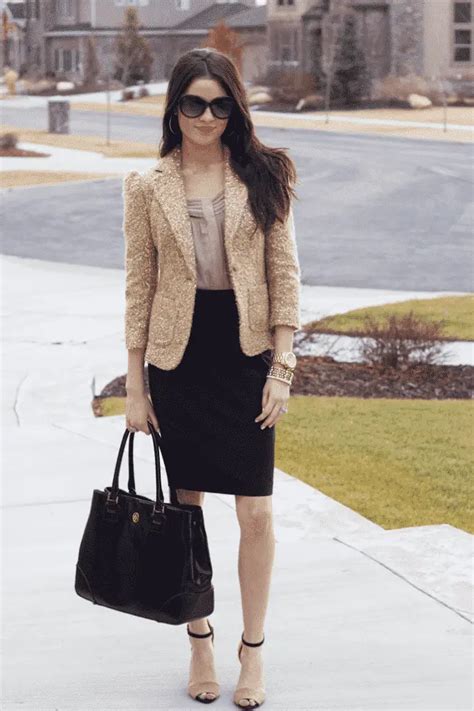 How to Dress Up for Job Interview? 10 Best Outfits for Women