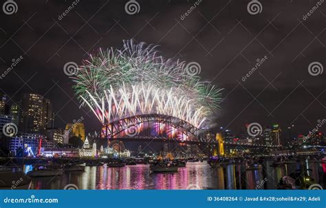 Sydney 2014 Fireworks editorial stock image. Image of skyline - 36408264