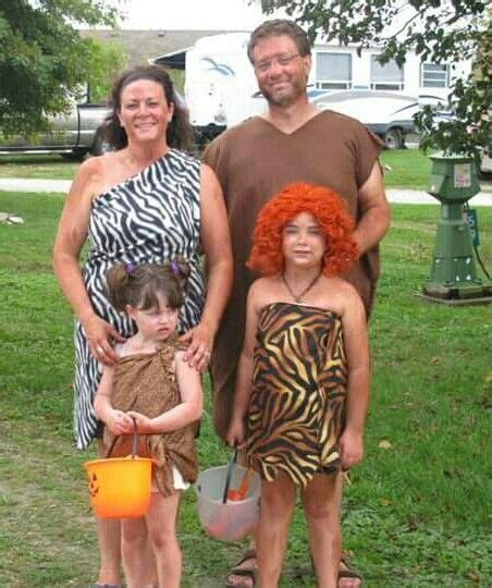 The Croods DIY | Unique halloween costumes, Family halloween costumes ...