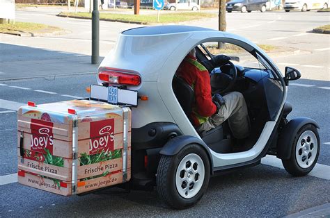 Pizza Delivery Car | I saw this cool pizza delivery vehicle … | Flickr