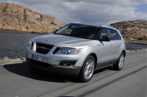 2011 Saab 9-4X Earns IIHS Top Safety Pick