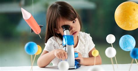 20 Easy Kids’ Science Experiments To Try At Home Or School