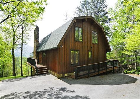 Chalet Village (Gatlinburg, TN) - Resort Reviews - ResortsandLodges.com