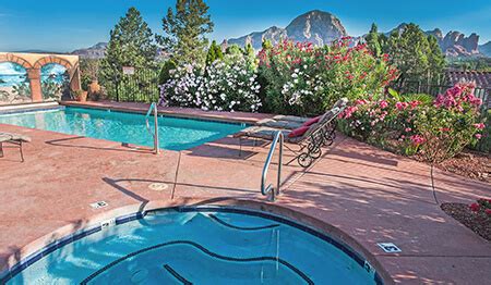 Salt Water Pool & Jacuzzi With Sedona Red Rock Views - A Sunset Chateau