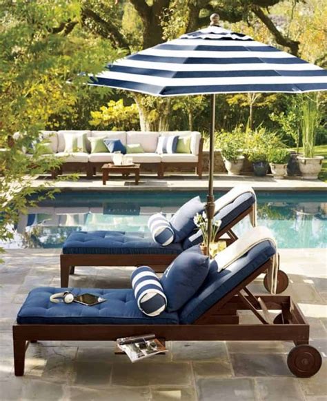 Luxury Pool Chairs for a Summer Lounge Oasis | Poolside decor, Pool chaise lounge, Blue patio