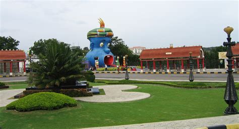 File:Ramoji Film City, Hyderabad - views from Ramoji Film City (10).JPG ...