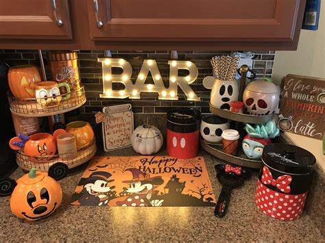 20+ Mickey Mouse Fall Decorations - PIMPHOMEE