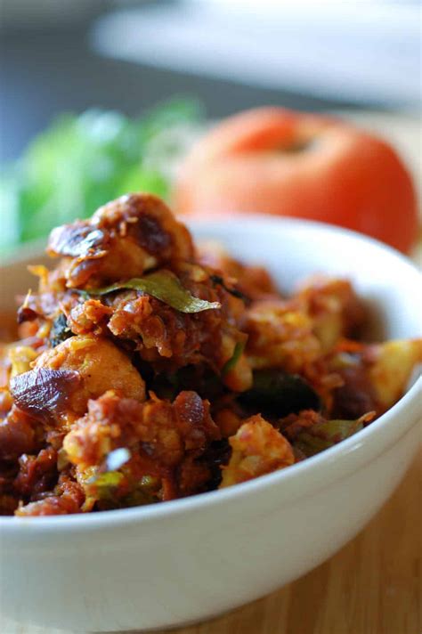 Cauliflower / Gobi masala Recipe | A Little Bit of Spice