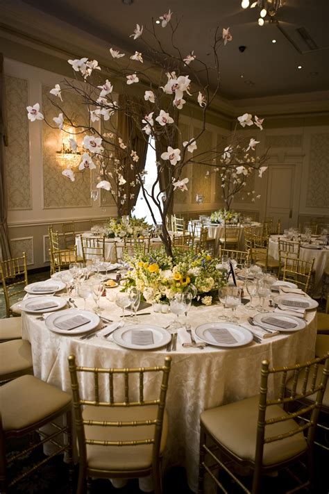 Tree Centerpiece Design for Wedding Tables