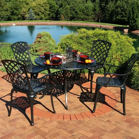 Sunnydaze Outdoor Patio Furniture Dining Set, 4 Metal Chairs and Round ...