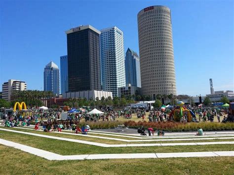 Curtis Hixon Waterfront Park (Tampa) - All You Need to Know BEFORE You Go - Updated 2021 (Tampa ...