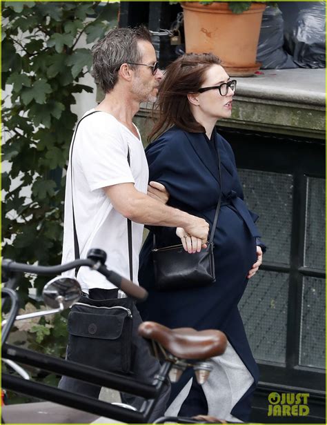 Guy Pearce & Carice van Houten Welcome Son Monte!: Photo 3744339 | Celebrity Babies, Guy Pearce ...