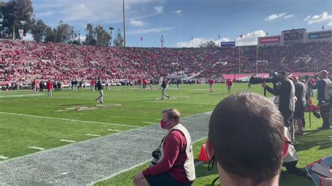 Griffin Strom on Twitter: "C.J. Stroud to Kyle McCord in warmups. https://t.co/jDujzeD5eY" / Twitter