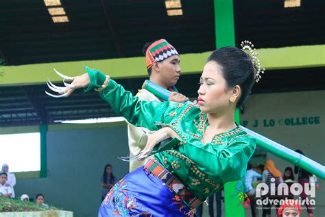 THINGS TO DO IN JOLO, SULU: Witnessing the "Pangalay", a Traditional ...