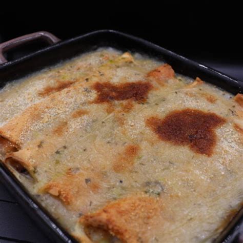 Delicious Seafood Crepes Recipe - It's Food o'Clock