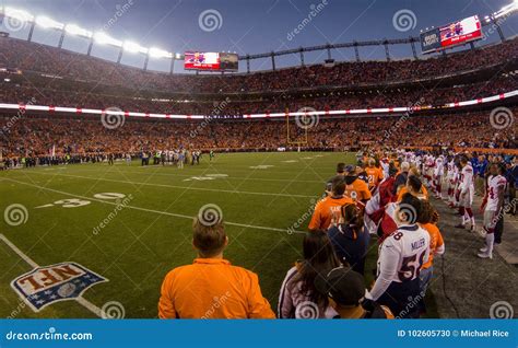 Denver Broncos and New York Giants Teams at Mile High Stadium Editorial ...