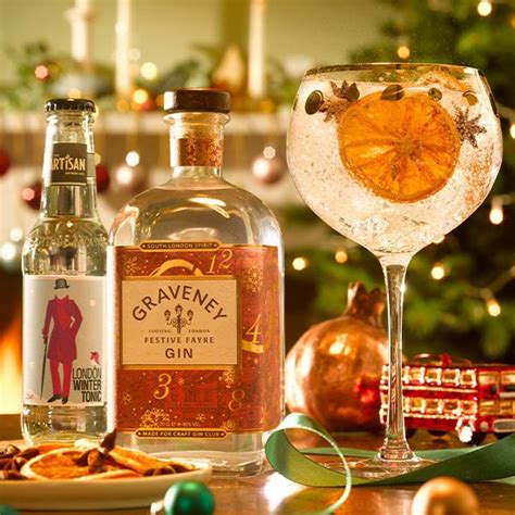 Discover the fabulously festive treats in Craft Gin Club's December 2022 Gin of the Month box ...