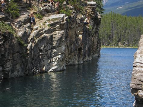 Horseshoe Lake | All about Jasper National Park