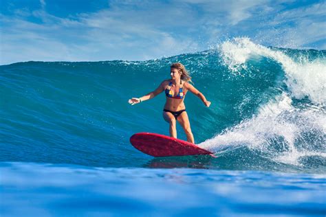 10 tips for female surfers