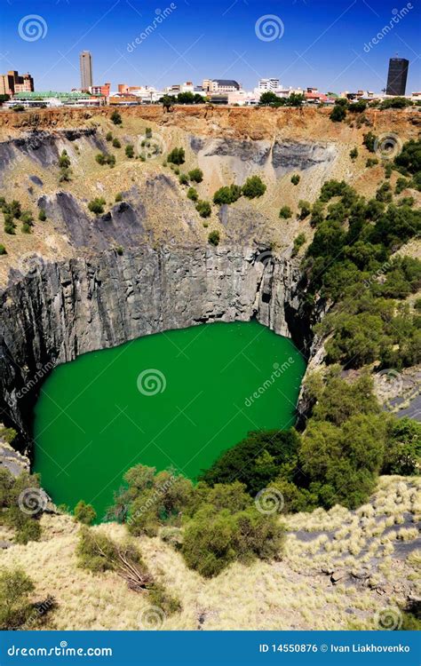 Perspective of the Big Hole in Kimberley Stock Photo - Image of south ...