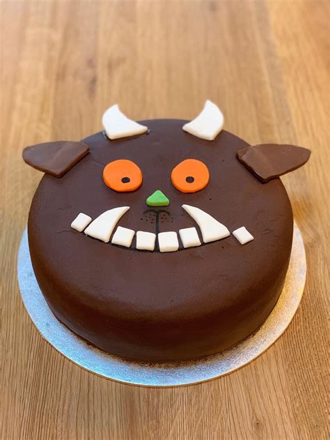 Simple Gruffalo cake for daughter to take to preschool for her birthday. Chocolate cake inside ...