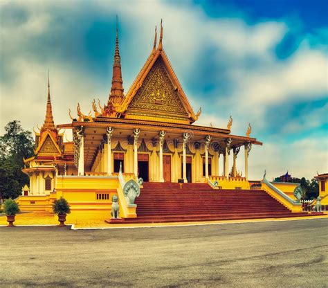 The Throne Hall Inside the Royal Palace in Phnom Penh, Cambodia Stock ...