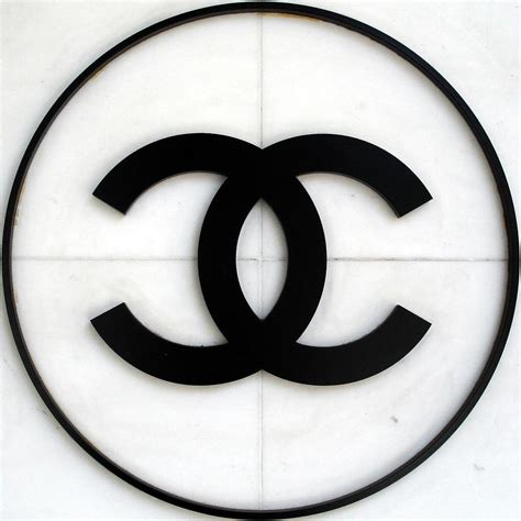 Chanel Logo Wallpaper - WallpaperSafari